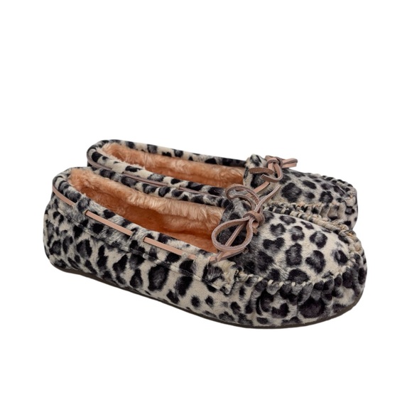 Minnetonka Slippers 'Cally' Light Grey Leopard Size 9 - Picture 4 of 7